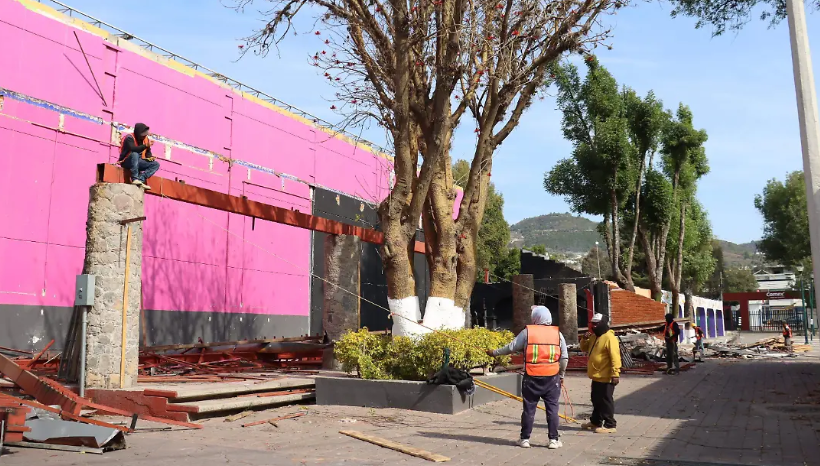 Trabajos de remodelación en el Recinto Ferial de Tlaxcala.