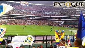 Estadio Azteca en Clásico nacional.