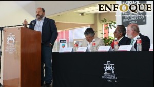 Ibero Puebla expone foro en crisis ambiental en Puebla.