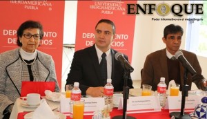 Ibero Puebla presenta Doctorado en Administración. Foto de Carlos Muñoz.