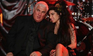 Amy Winehouse y padre