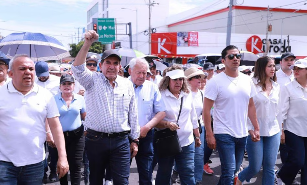 Marchan por candidatos privados de la libertad en Culiacán