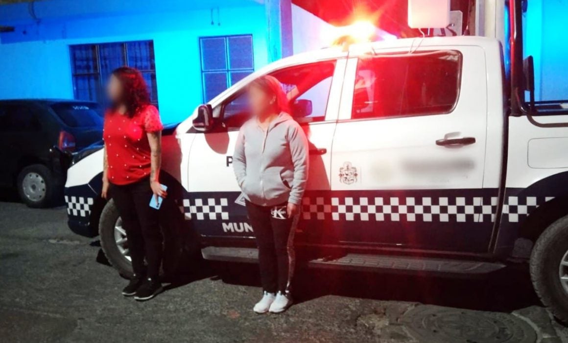 Acompaña policía de Huamantla reencuentro de persona no localizada