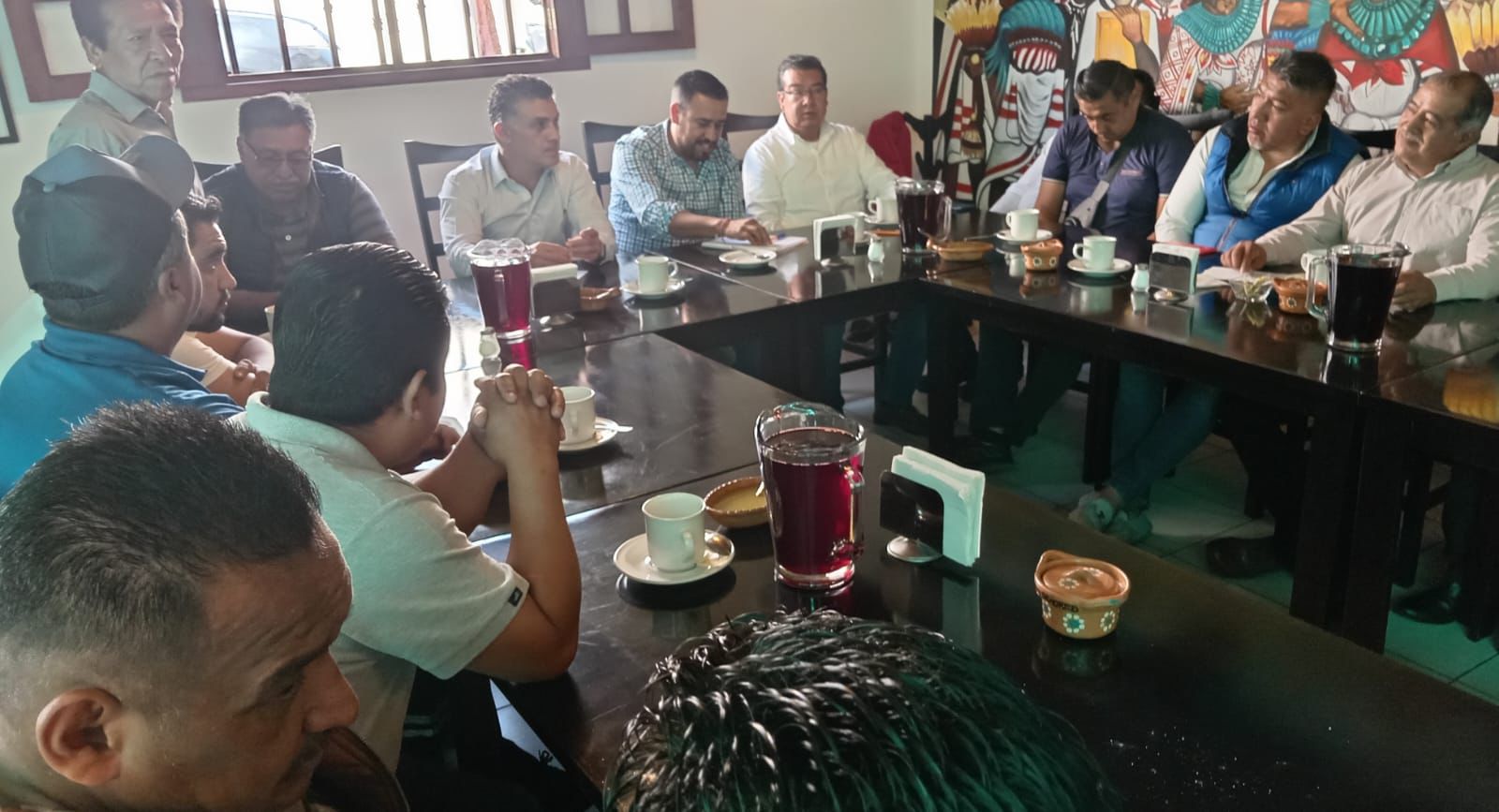 Deserciones en el PRI: Exsecretario Capitalino Brinda Apoyo a Alfonso Sánchez