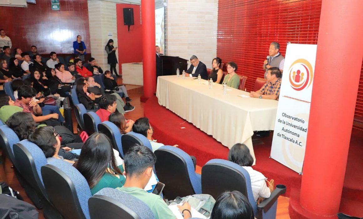 Continúa UATX con reflexión sobre ciudadanía y transformación social