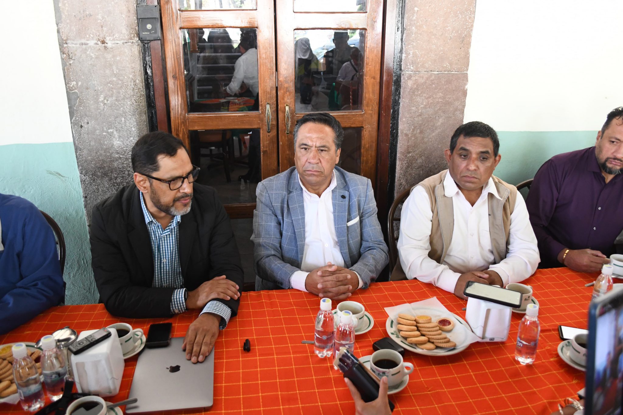 Alista UPET debate independiente de candidatos a diputados y senadores