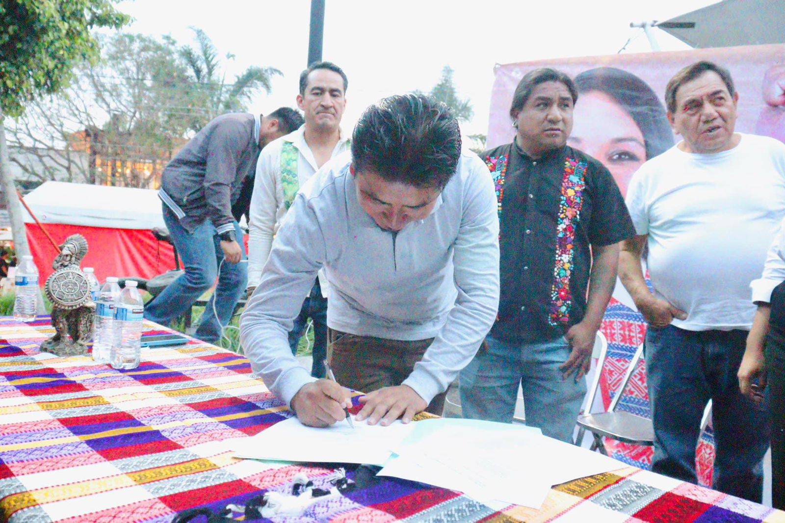 TFD firma acuerdo con artesanos 3