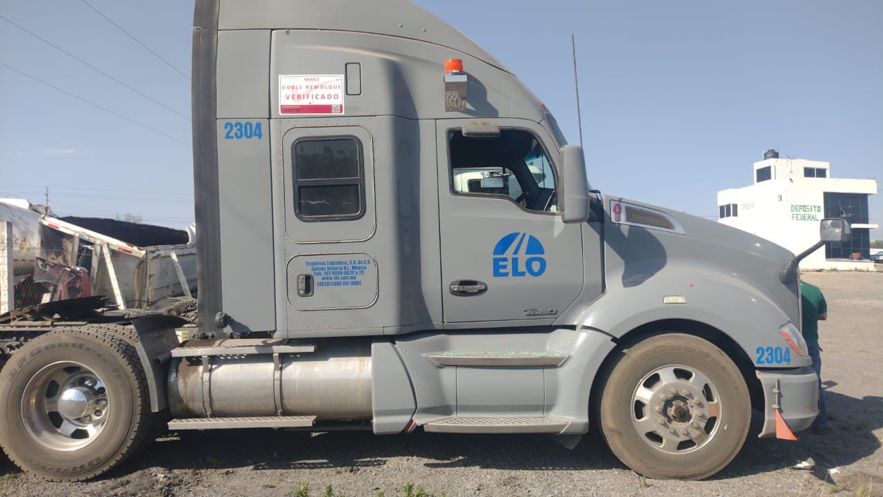 Inseguridad en el Arco Norte: muere conductor de tráiler asaltado en Calpulalpan
