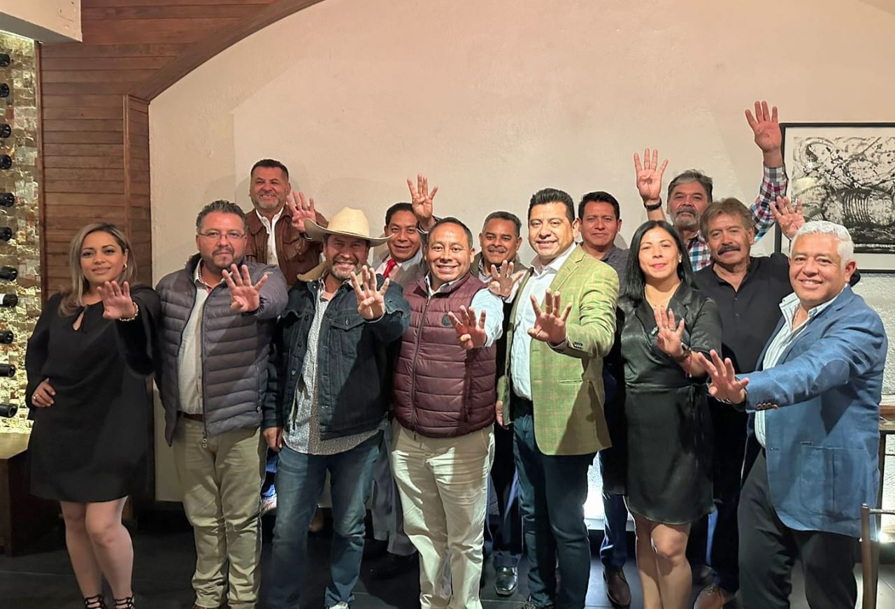 Morenistas de Apizaco cierran filas a favor de Javier Rivera