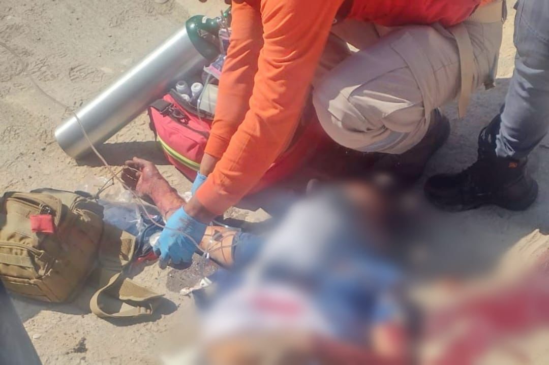 Atiende Protección Civil de Huamantla a sujeto herido con arma de fuego