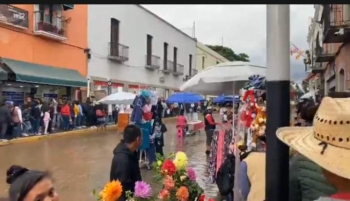 Huamantla no se deja, sí habrá Noche que Nadie Duerme pese aguacero 