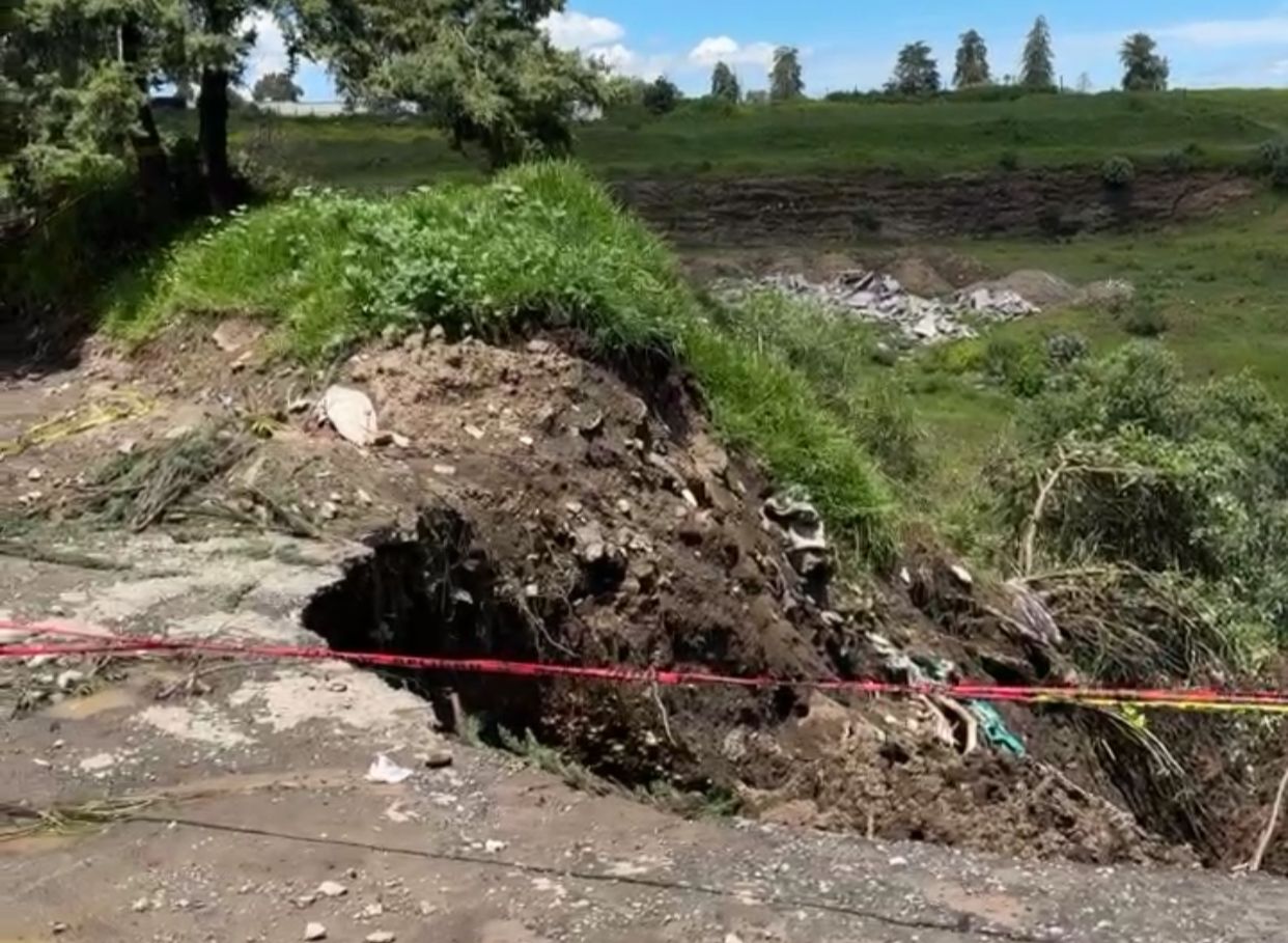 Lluvias causan deslave en Calpulalpan