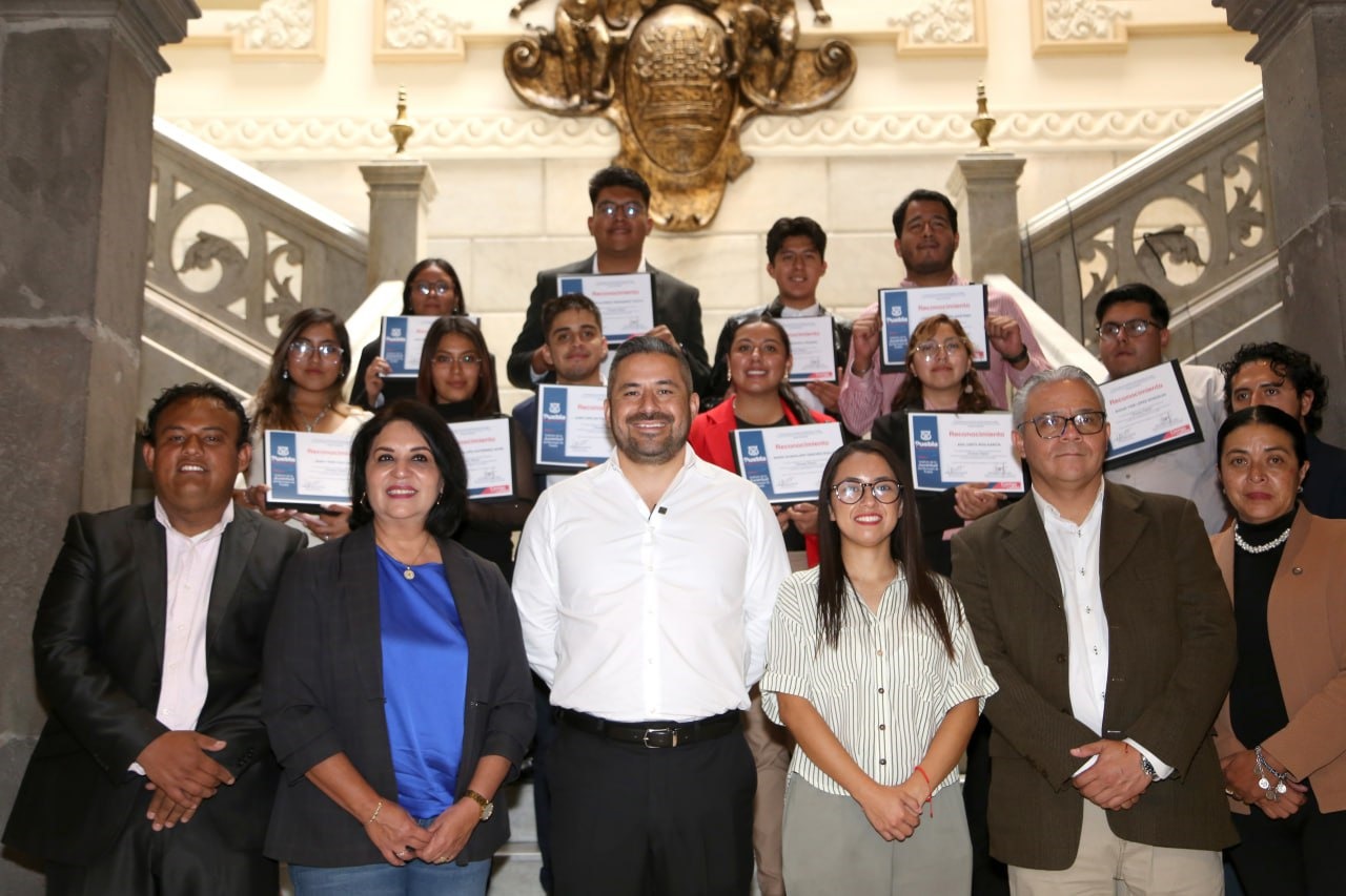 Ayuntamiento de Puebla premia a jóvenes emprendedores en la Convocatoria "Jóvenes Talento 2024"