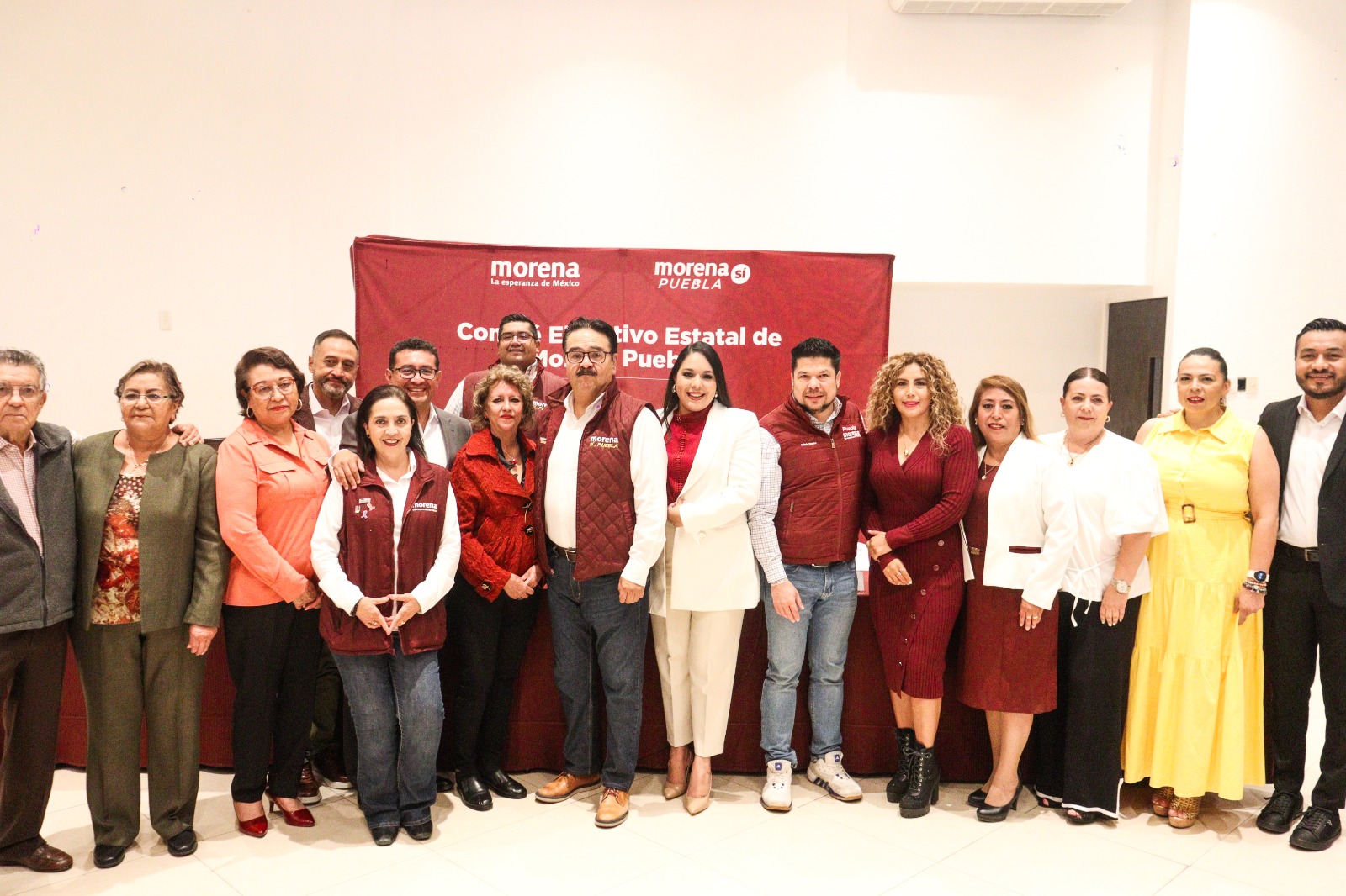 Morena reconoce la labor legislativa de Tonantzin Fernández y diputados de la LX y LXI Legislatura en Puebla