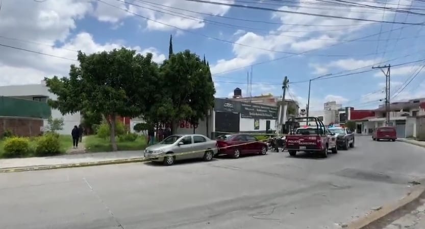 Balacera frente a auto lavado en Cuautlancingo deja daños materiales