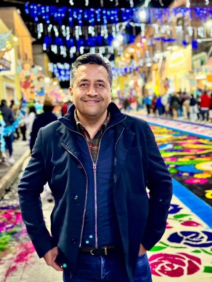 Piden a Carlos Pimentel ser buen perdedor; insiste ir a últimas insistancias