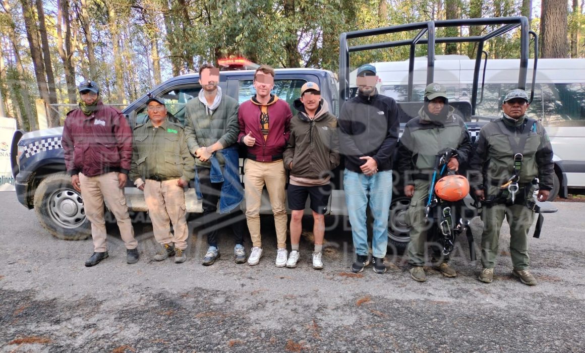 Rescata policía de montaña a 4 franceses extraviados en la Malinche