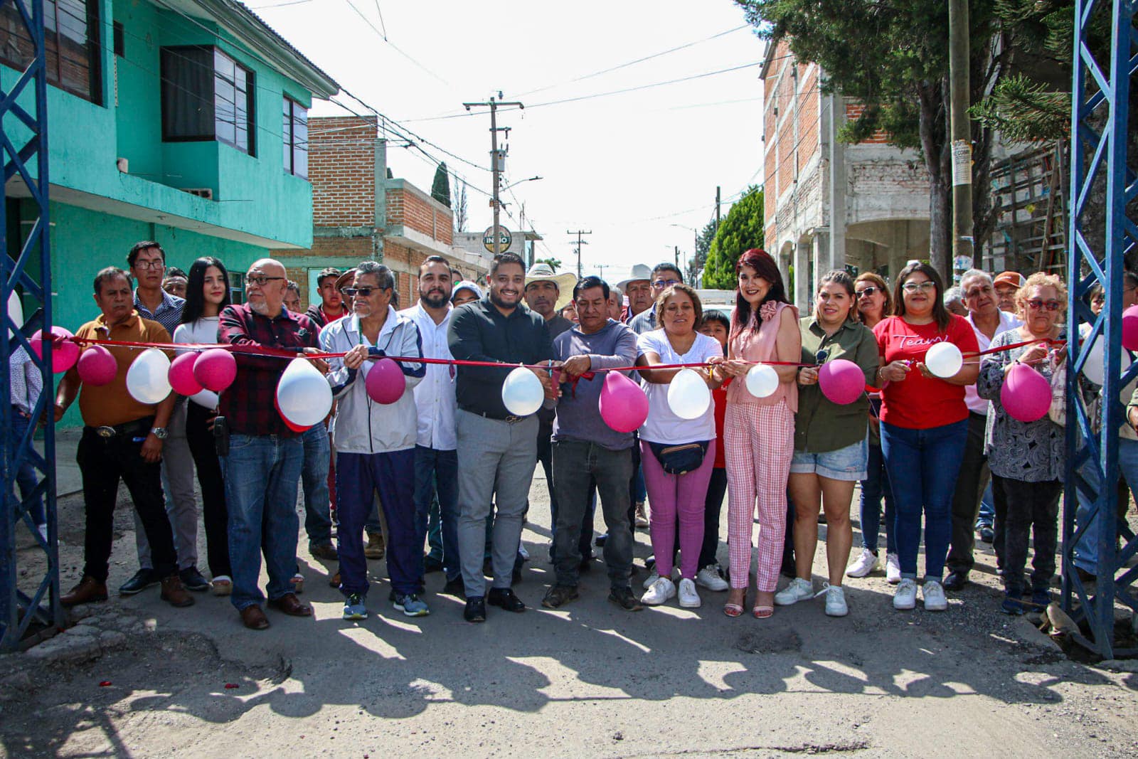 Tonantzin Fernández cumple su promesa y regresa a San Agustín Calvario