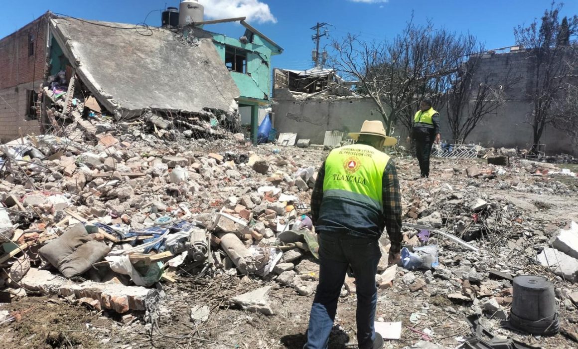 Continúan esfuerzos en Xaloztoc para proteger a afectados por explosión