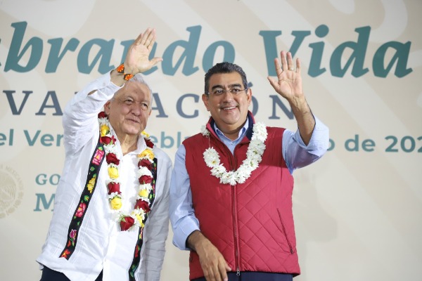 Gobernador de Puebla respalda aprobación ciudadana a gobierno de AMLO