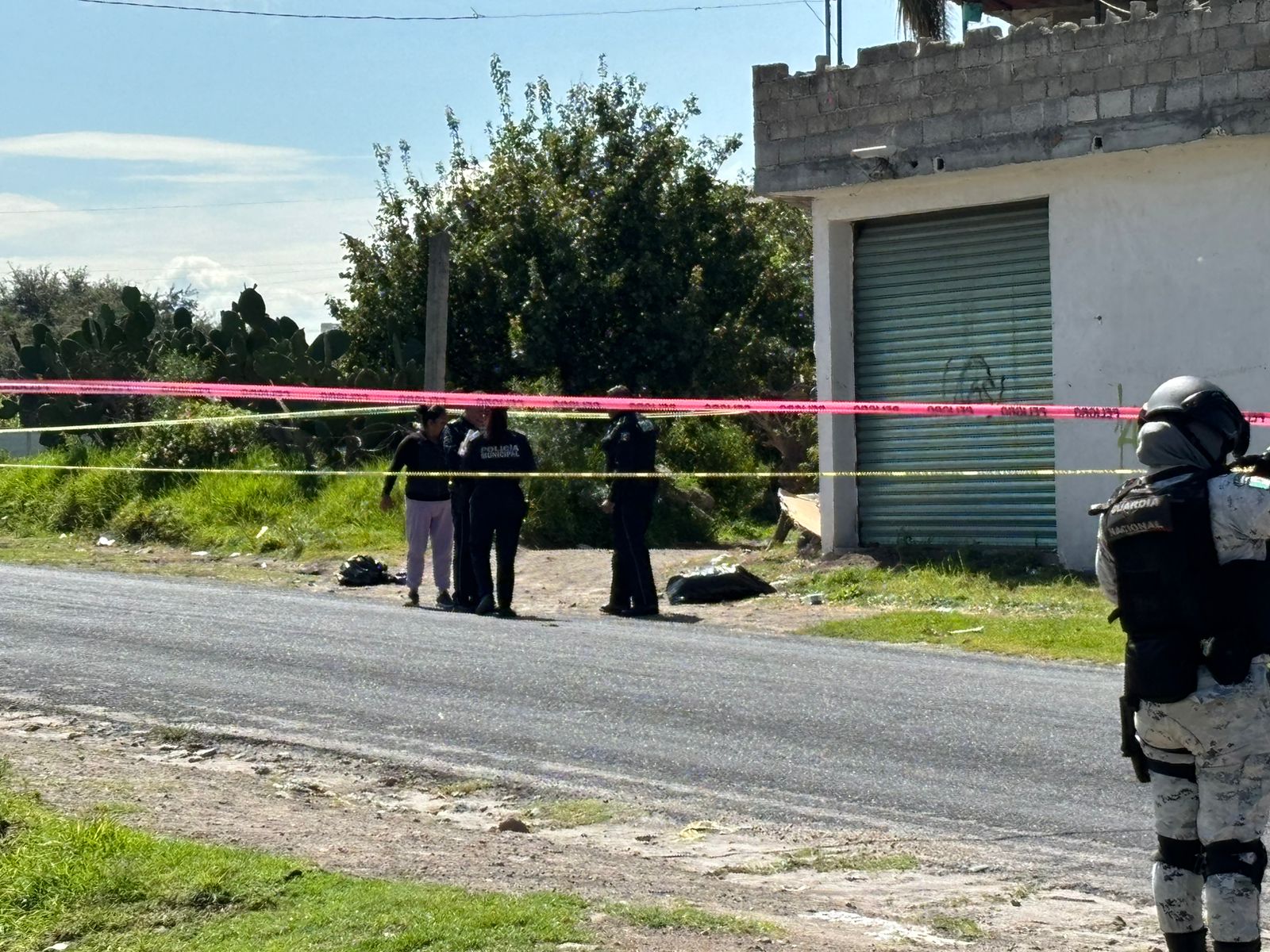 Localizan cadáver embolsado en San Pablo del Monte