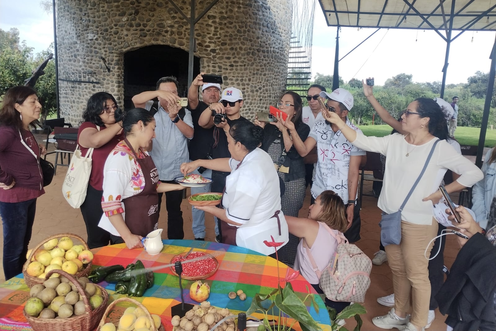 Promueven el Chile en Nogada en CDMX, Edomex, Veracruz y Oaxaca