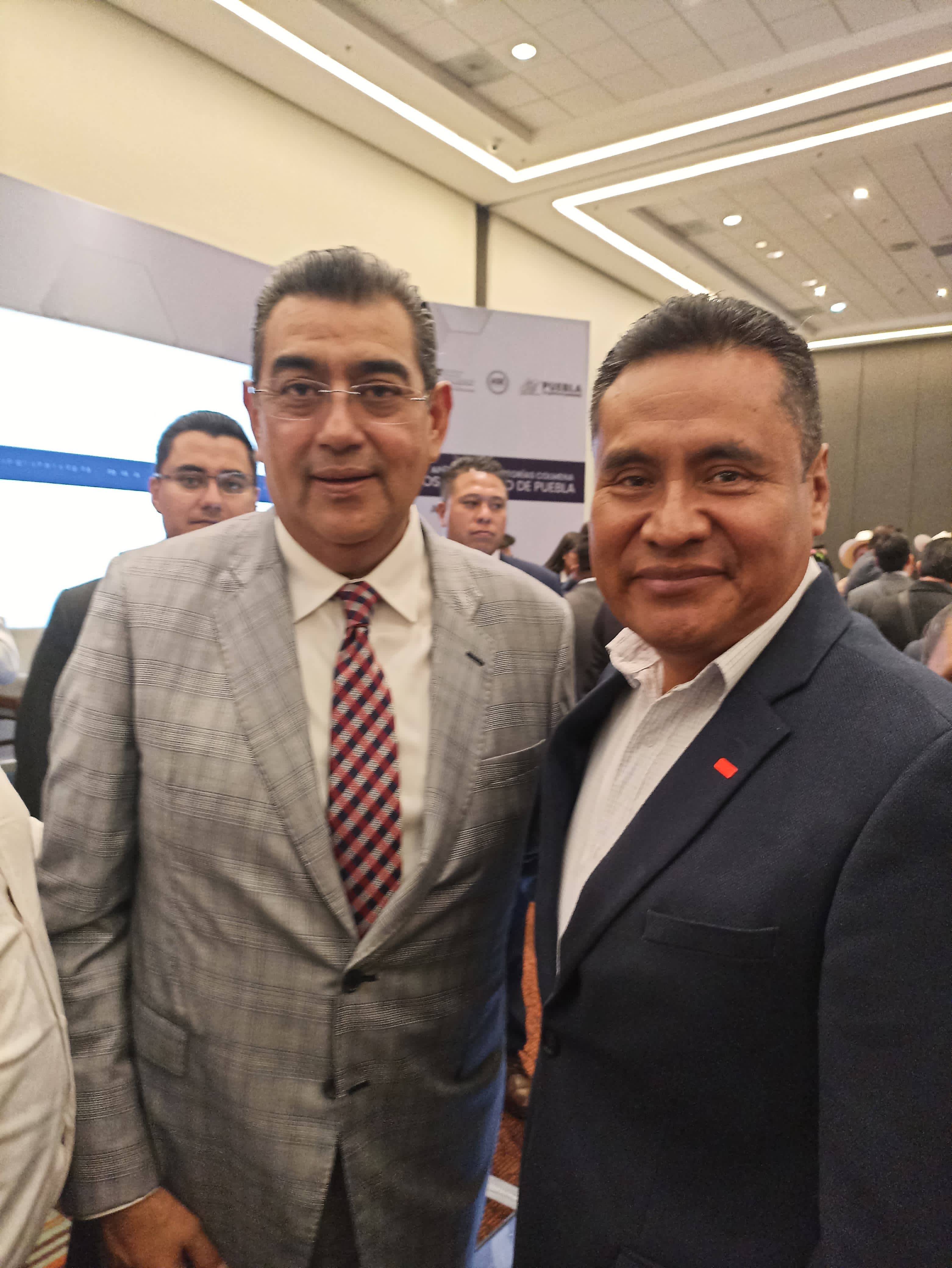  Administración honesta y transparente en Coronango un compromiso: Armando Aguirre