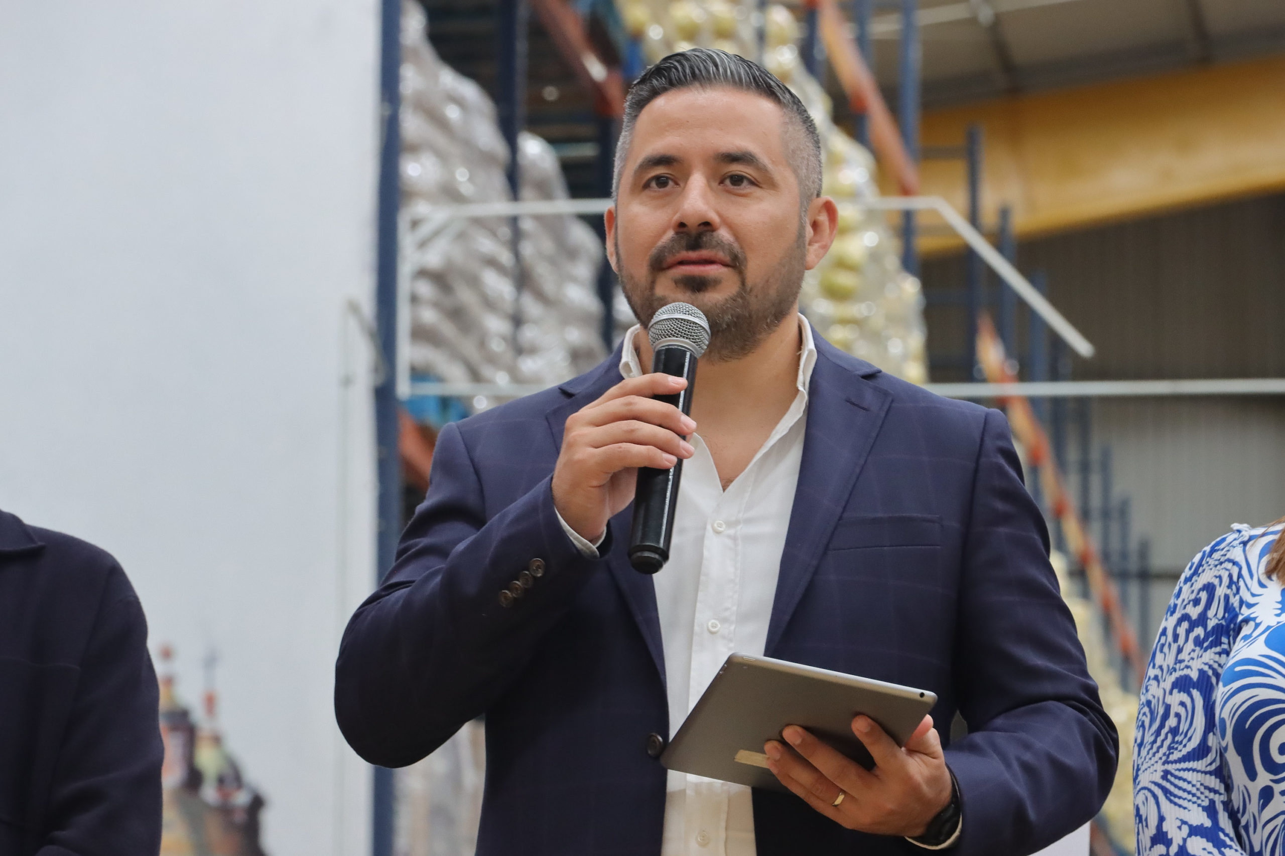 Adán Domínguez invitará a Chedraui y Rivera a su primer Informe de Gobierno