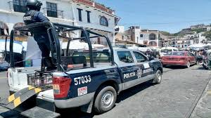 Detienen al secretario de Seguridad de Taxco y a más de 50 agentes por desapariciones