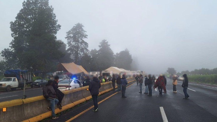 Afirma Gobernación que ya trabajan con gobierno federal para resolver bloqueo en la México-Puebla 