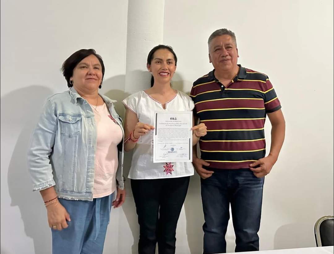 TET ratifica a Sandra Corona como alcaldesa de Zacualpan