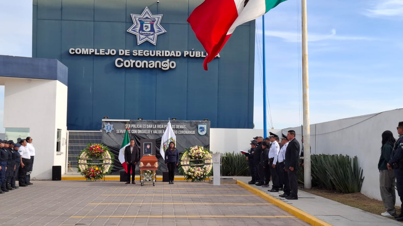 Rinde homenaje Ayuntamiento de Coronango a oficial fallecida en cumplimiento de su deber