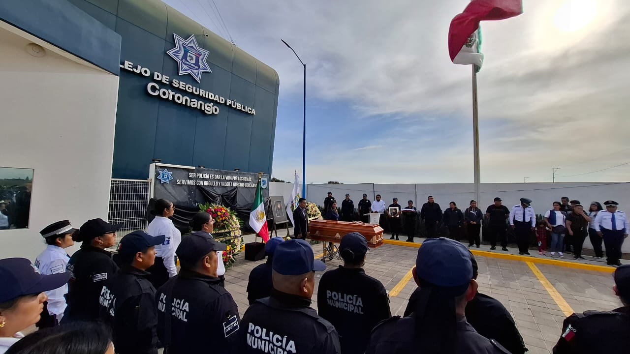 Rinde homenaje Ayuntamiento de Coronango a oficial fallecida en cumplimiento de su deber