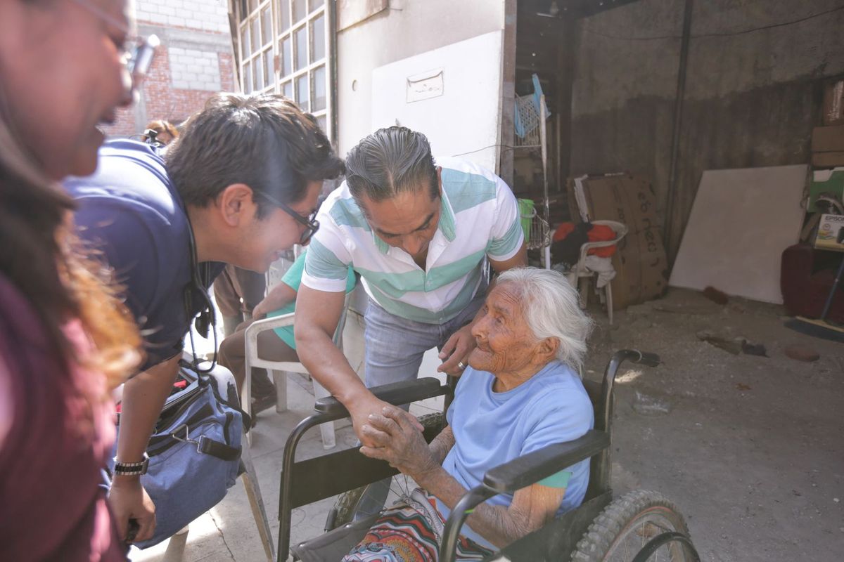 SMDIF interviene para apoyar a mujer de 97 años en situación de vulnerabilidad en Puebla