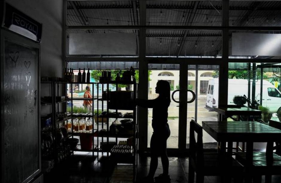 Tercer apagón en Cuba en dos meses tras falla en termoeléctrica