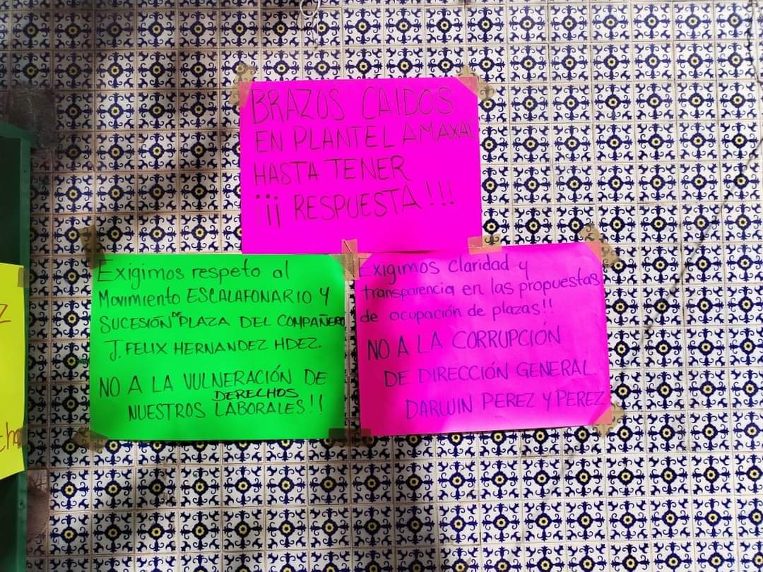 Protestan sindicalizados en Conalep Amaxac contra Darwin Pérez