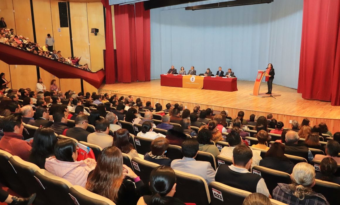 Prioriza UATx la consolidación de su planta docente