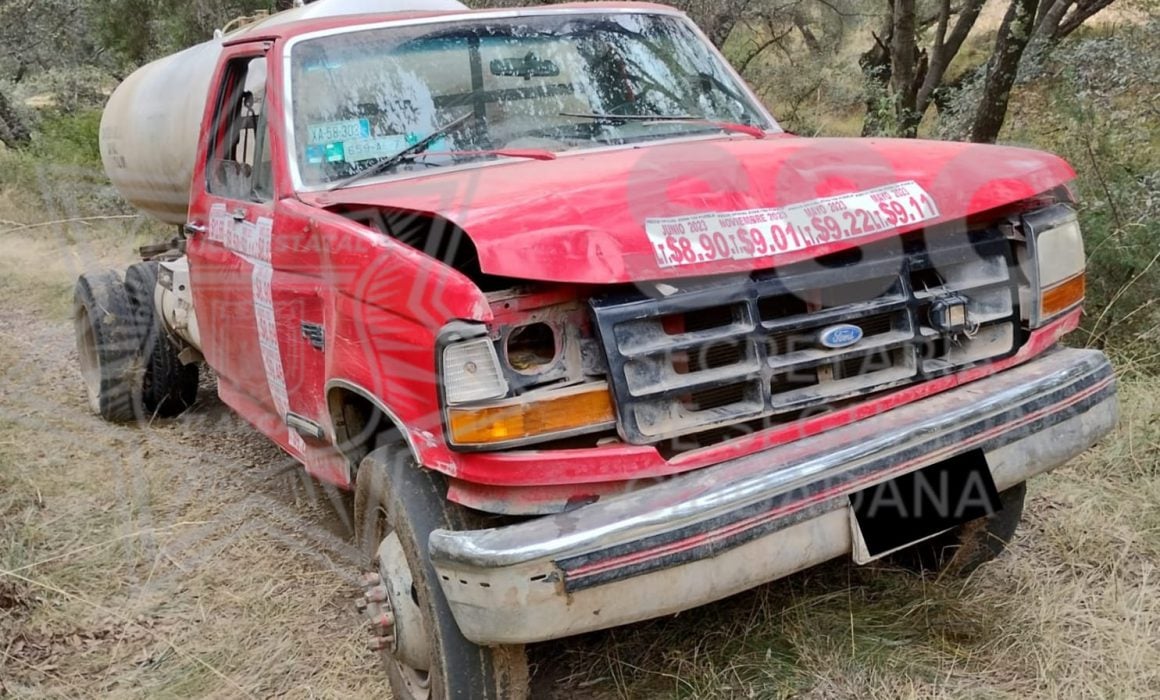 En Atotonilco asegura Semar y SSC 2 pipas y 4 vehículos
