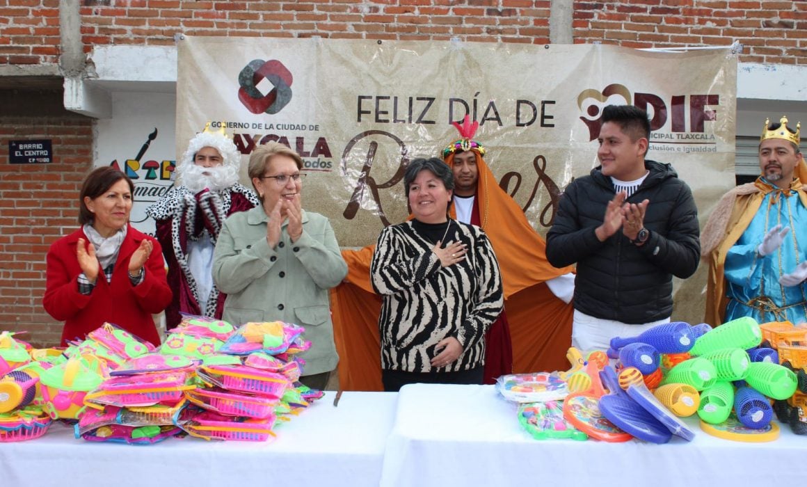 Sigue su caminó la Caravana de Día de Reyes por Tlaxcala capital