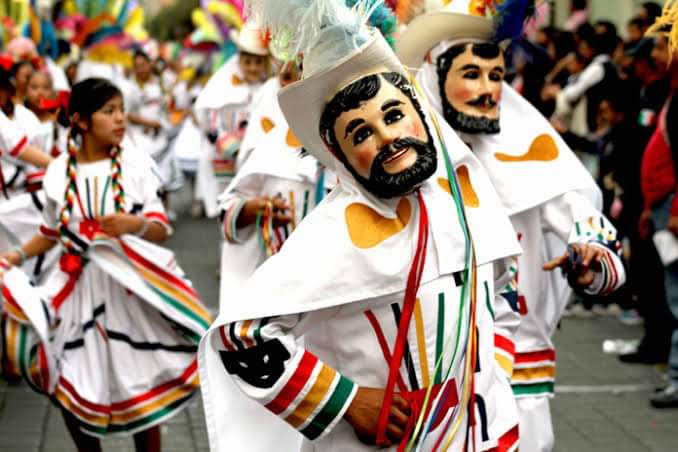 Por segundo año sacan al Carnaval de las calles en Tlaxcala, decisión molesta a danzantes