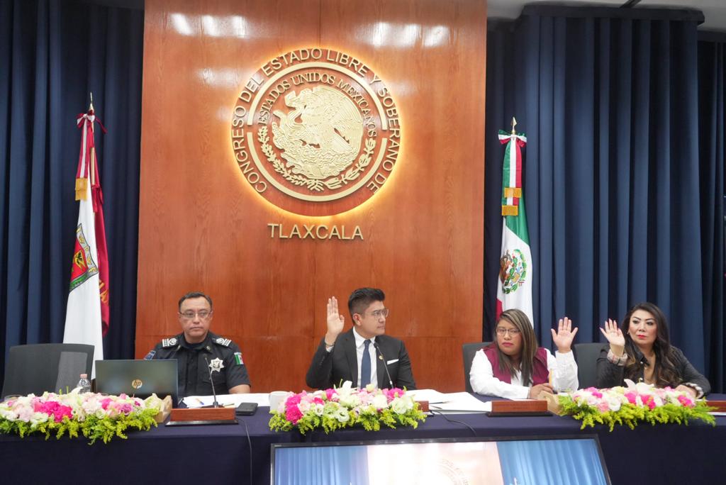 Titular de SSC rinde cuentas ante diputados de Tlaxcala