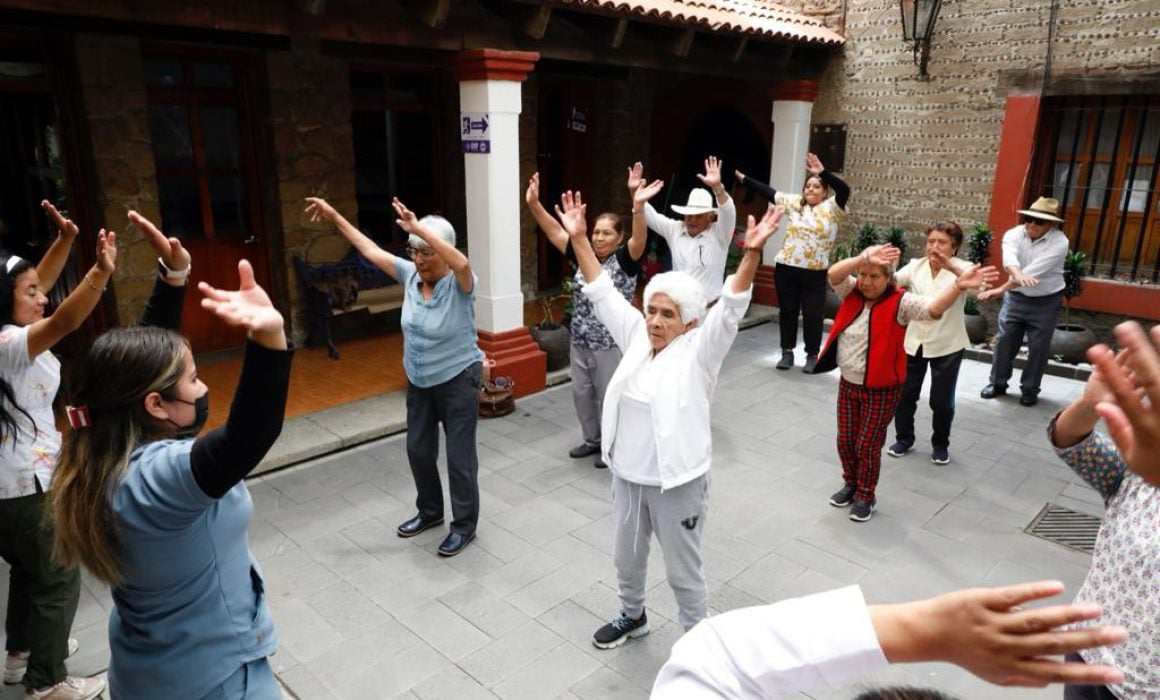Atiende Sedif a más de dos mil 700 adultos mayores en casa de día