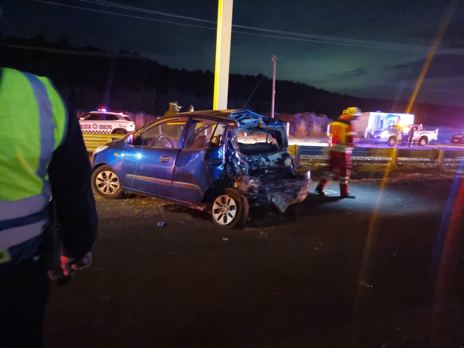 Mueren cuatro integrantes de una familia en accidente vial sobre la México, Veracruz