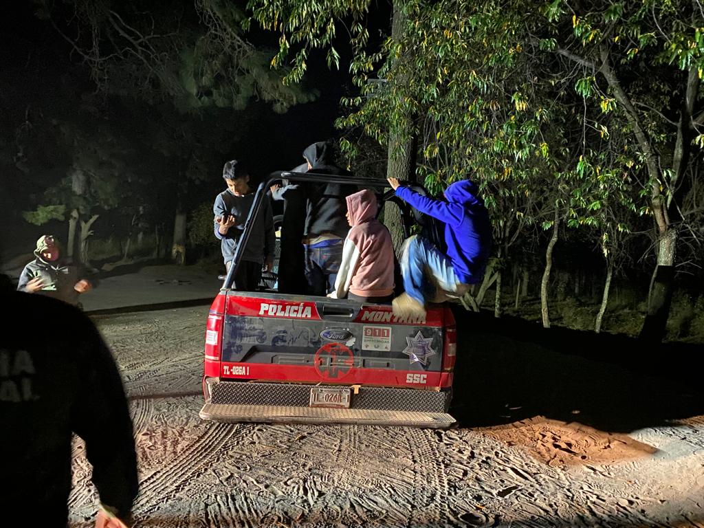 Rescata Policía de Montaña a 30 integrantes de la familia "Albañil" de Ixtenco perdida en la Malinche