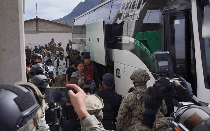 Mientras SSC niega crimen organizado en Tlaxcala, policías custodian a Polleros