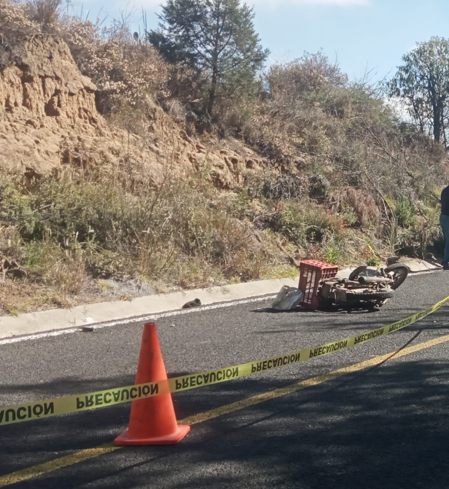 Muere motociclista en accidente vial, en Sanctórum; su cuerpo fue recogido por familiares y pobladore