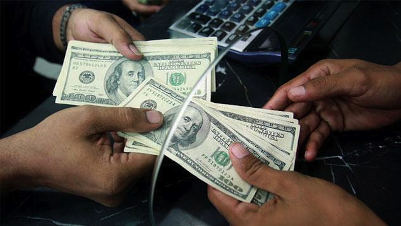 Remesas en México alcanzan niveles históricos, pero riesgos se asocian con la recesión en EE. UU.
