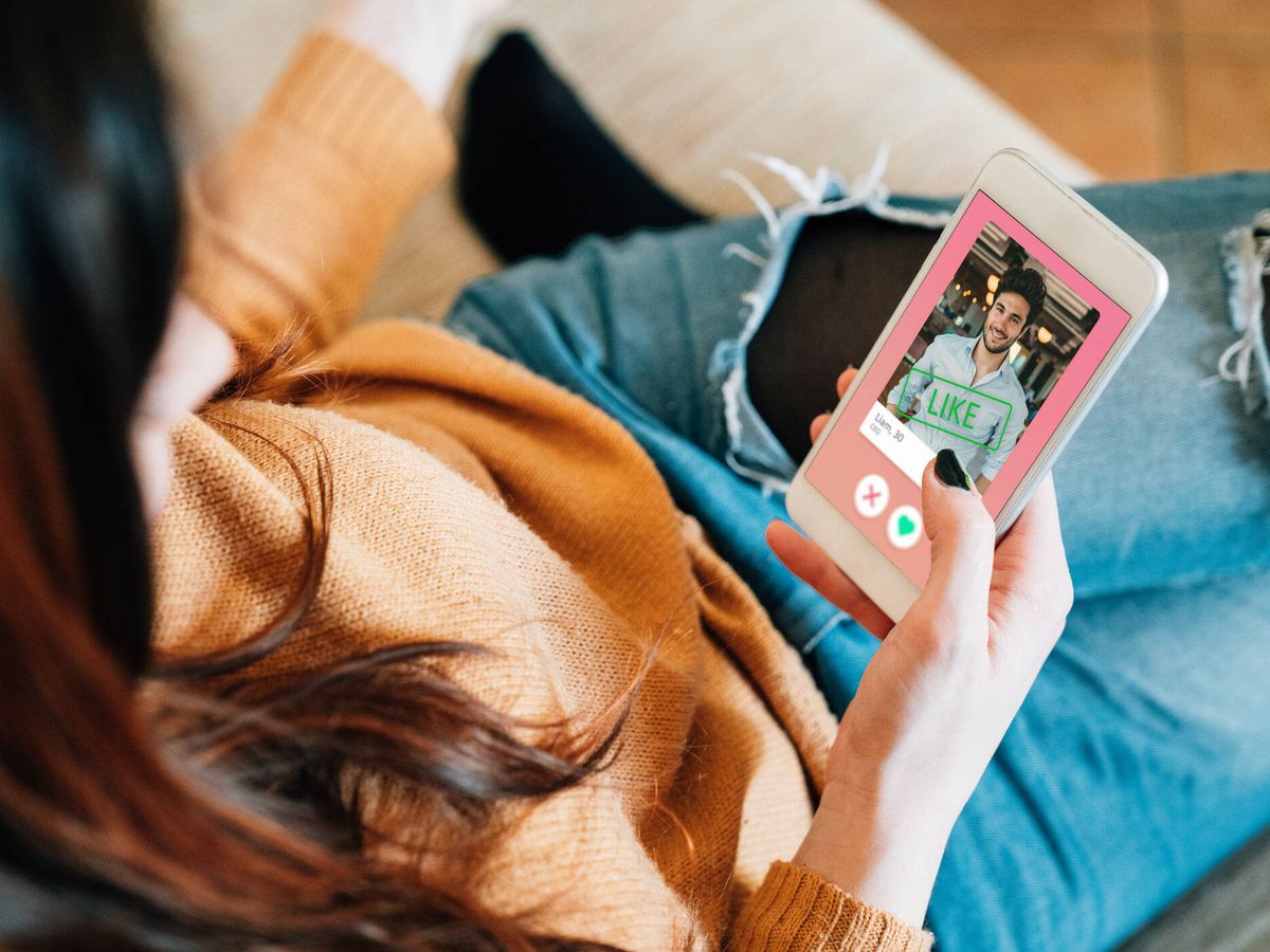 IBERO Puebla advierte sobre los peligros de las “apps” de citas