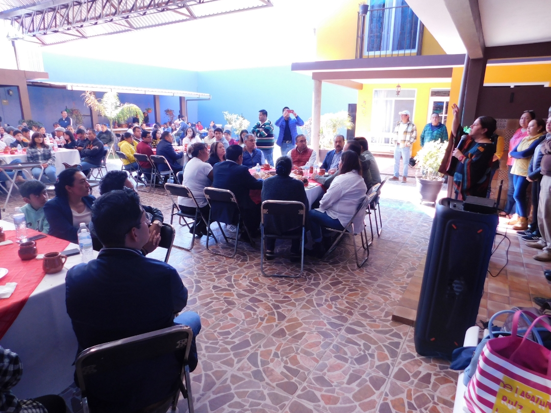 Pobladores de Zacatelco y Axocomanitla exponen pendientes de agenda social ante diputados