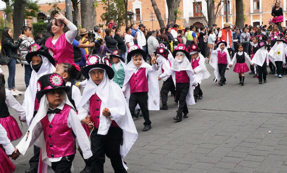 Menores desbordan alegría en el desfile infantil del Carnaval de Tlaxcala